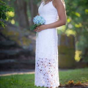 White lace dress like NEW